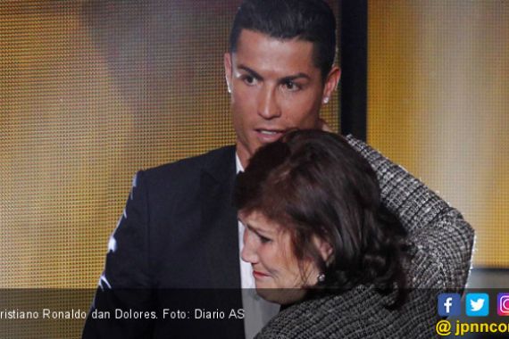 Ibu Cristiano Ronaldo Lebih Suka Anaknya Kembali ke MU - JPNN.COM
