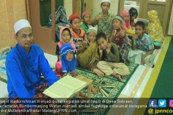 Kampung Minoritas Muslim: Simbol Tegaknya Antarumat Beragama - JPNN.COM