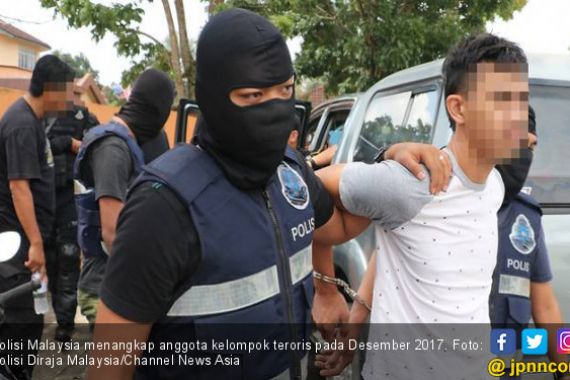 Malaysia Tangkap 15 Teroris, Ada IRT dan Siswa SMA - JPNN.COM