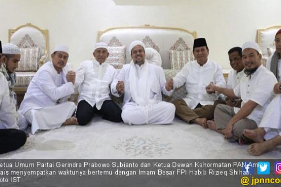 Ingat ! Prabowo yang Janji Pulangkan Rizieq, Bukan Jokowi - JPNN.COM