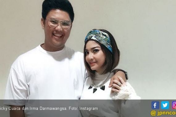 Pacari Irma Darmawangsa, Ricky Cuaca Jadi Mualaf? - JPNN.COM