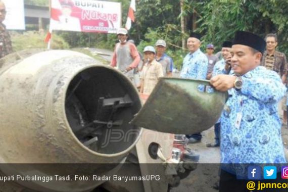 Satu Lagi, Bupati Kader PDIP Terjaring OTT KPK - JPNN.COM