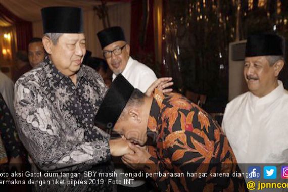 Gatot Pernah jadi Binaan SBY, Wajar Cium Tangan - JPNN.COM