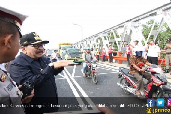 Sambut Mudik, Pakde Karwo Cek Kesiapan Infrastruktur - JPNN.COM