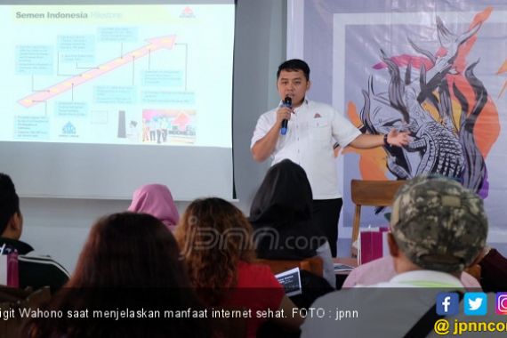 Semen Indonesia Gelar Pelatihan Bijak Bermedia Sosial - JPNN.COM
