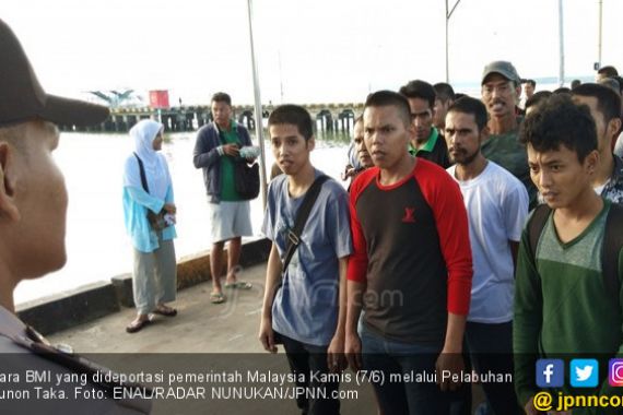 Cerita Buruh Migran Indonesia Berpuasa di Tahanan Malaysia - JPNN.COM