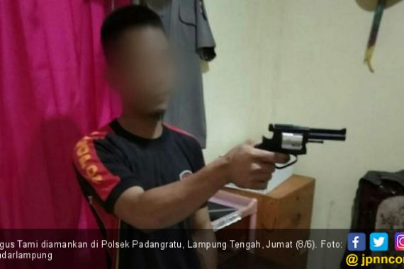 Agus Ditangkap saat Mau Barter Senpi dengan Sabu-sabu - JPNN.COM