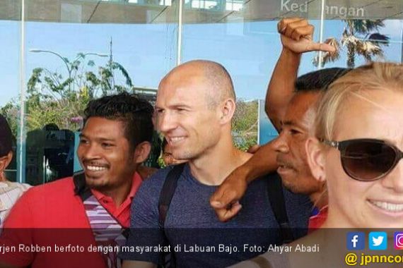Gagal ke Rusia, Arjen Robben Berlibur di Indonesia - JPNN.COM