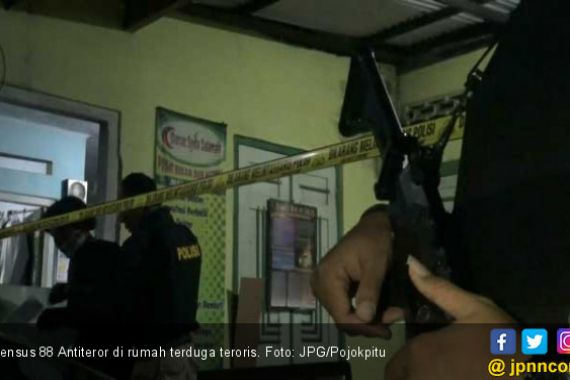 Diduga Teroris, Dokter Ini Ditangkap Densus 88 Antiteror - JPNN.COM