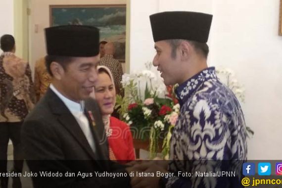 Mas Agus Jabat Erat Tangan Pak Jokowi - JPNN.COM