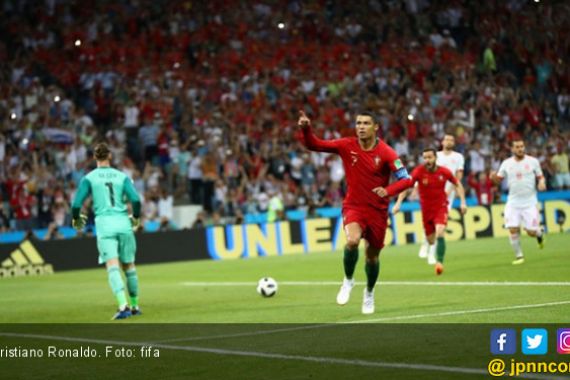 Cristiano Ronaldo Tiga, Spanyol Tiga - JPNN.COM