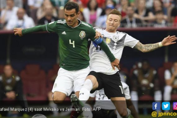 Dicekal AS, Rafael Marquez Dilarang Minum Air Tim Meksiko - JPNN.COM