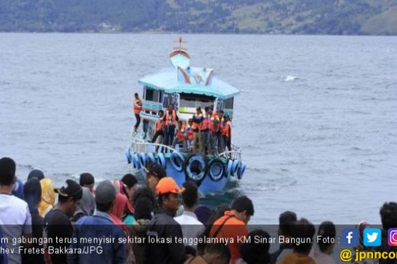 KM Sinar Bangun Tenggelam di Kedalaman 300-500 Meter - JPNN.COM