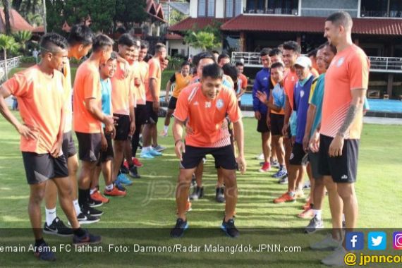 Arema FC Mulai Latihan Hadapi Tiga Laga Berat - JPNN.COM