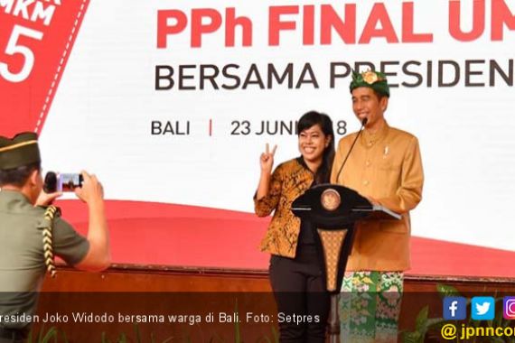 Jokowi Heran, Hadiah Sepedanya Tak Laku di Bali - JPNN.COM