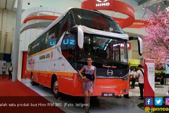 Selain Truk, Bus Hino juga Laris Manis - JPNN.COM