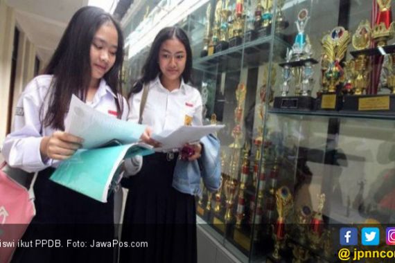 Siswa PPDB Tetap Serbu Sekolah Favorit - JPNN.COM