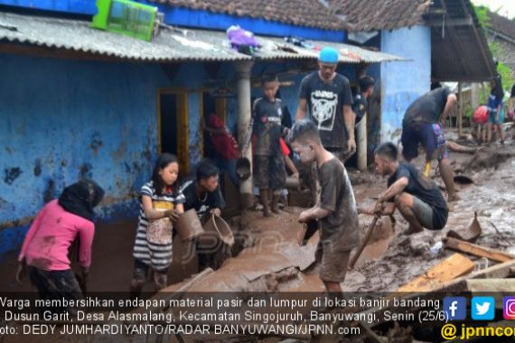 Ini Angka Kerugian Akibat Banjir Bandang Alasmalang, Duuuh - JPNN.COM