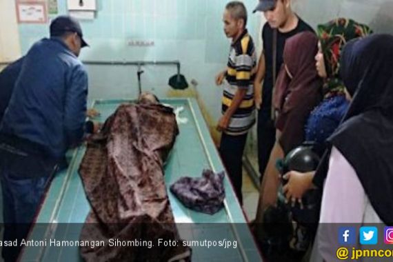 Ditinggal Istri, Suami Ditemukan Tewas Tergantung di Kamar - JPNN.COM