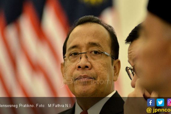 Puskappi Sarankan Jokowi Evaluasi Kinerja Mensesneg Pratikno - JPNN.COM