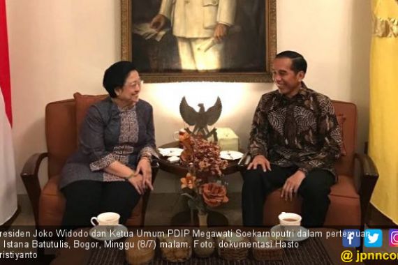 Gestur Bu Mega dan Pak Jokowi Samsam Sreg Soal Cawapres - JPNN.COM
