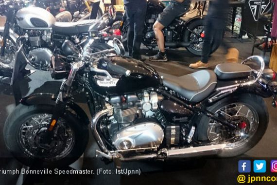 Triumph Rilis Motor Gaya Bobber dan Adventure - JPNN.COM