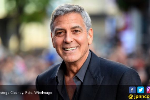 Aktor George Clooney Kecelakaan di Italia - JPNN.COM