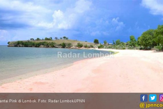 Mengintip Pesona Pantai Pink di Lombok Timur - JPNN.COM