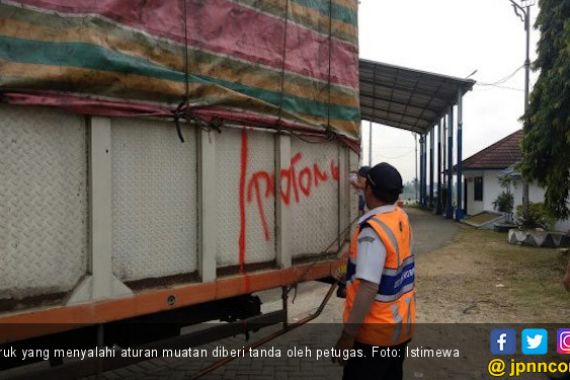 H+2, Segini Jumlah Pelanggaran Muatan Barang di 3 Lokasi - JPNN.COM