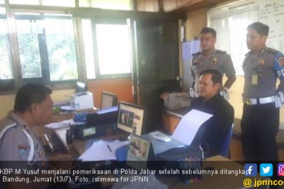 Perwira Polda Babel Penganiaya Ibu-ibu Dibekuk di Bandung - JPNN.COM