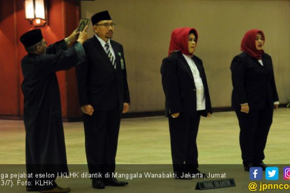 Menteri Siti Lantik Tiga Pejabat Pimpinan Tinggi Madya - JPNN.COM
