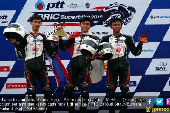 Bendera Merah Putih Terus Berkibar di Podium Seri 3 TTC - JPNN.COM