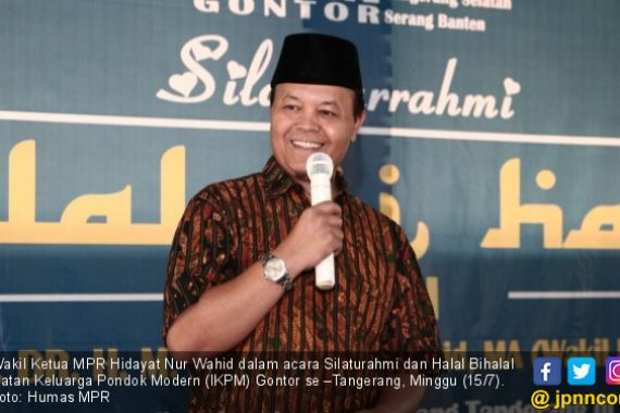 Terbukti, Santri Alumni Gontor Berbakti pada Ibu Indonesia - JPNN.COM