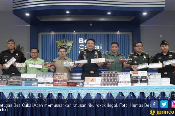 Bea Cukai Aceh Musnahkan Ratusan Ribu Batang Rokok Ilegal - JPNN.COM