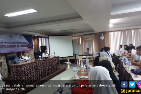 Kemenpora Beri Pelatihan Organisasi Kepelajaran di Bogor - JPNN.COM