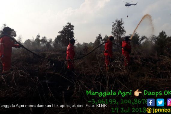 Terus Lawan Titik Api di Area Kalimantan dan Sumatera - JPNN.COM