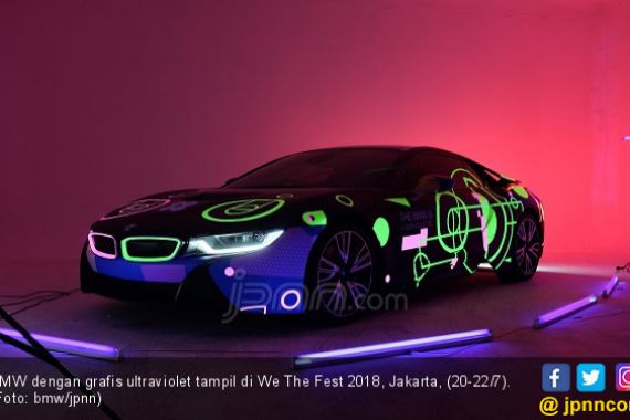 Misi BMW i8 Ultraviolet di Antara Anak Muda Kekinian - JPNN.COM