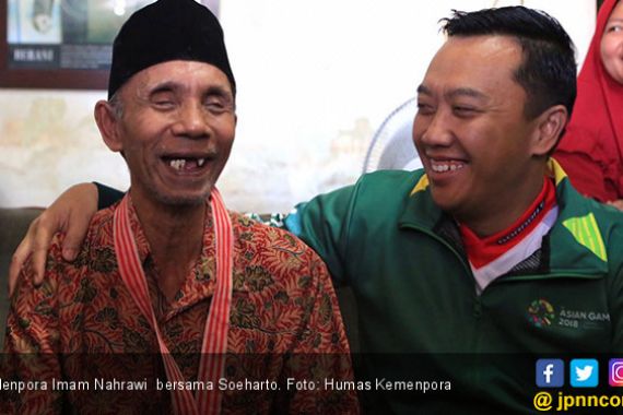 Soeharto Tersenyum Lihat Menteri Imam Datang - JPNN.COM