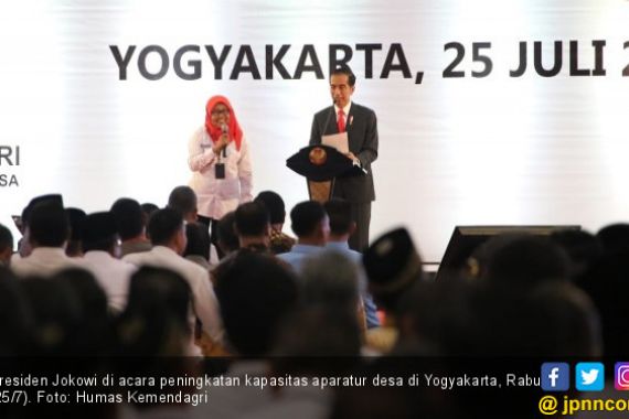 Tjahjo Bicara Dana Desa dan STMJ: Saya Tetap Milih Jokowi - JPNN.COM