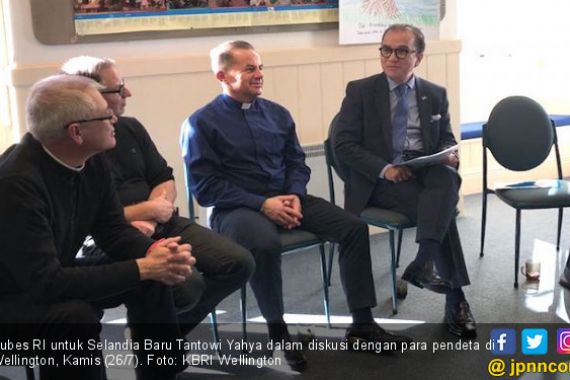 Temui Pendeta, Tantowi Beber Praktik Demokrasi & Islam di RI - JPNN.COM