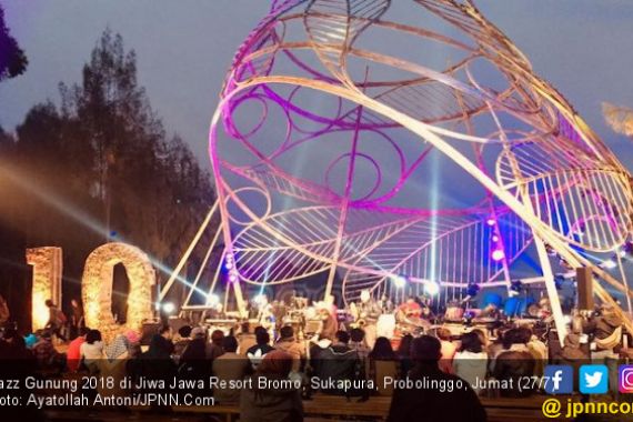 Berjazzawarsa Bersama Jemaah Aljazziah di Jazz Gunung 2018 - JPNN.COM