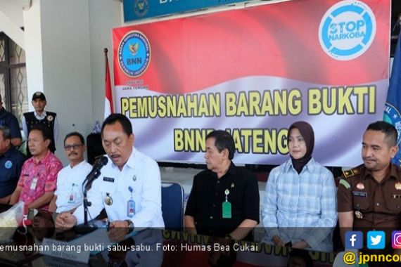 Bea Cukai Tanjung Emas Musnahkan Sabu-Sabu Hasil Tangkapan - JPNN.COM