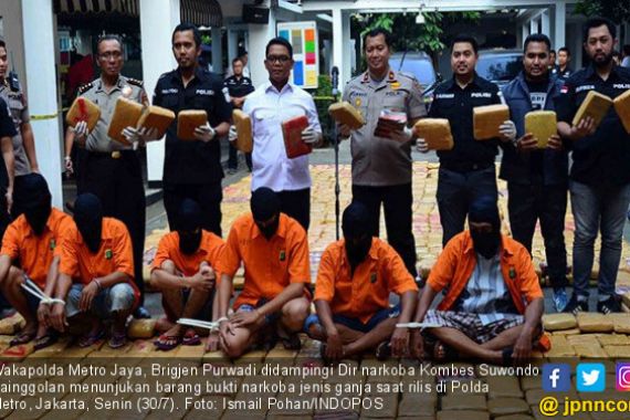 Polisi Bongkar Penyeludupan 1,4 Ton Ganja dari Aceh - JPNN.COM