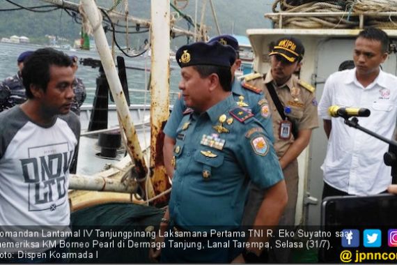 Nakhoda dan 9 ABK Terjaring Saat TNI AL Gelar Patroli Laut - JPNN.COM