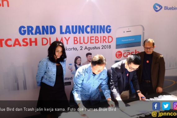 Blue Bird Group dan TCASH Sinergi Dukung Gaya Hidup Digital - JPNN.COM