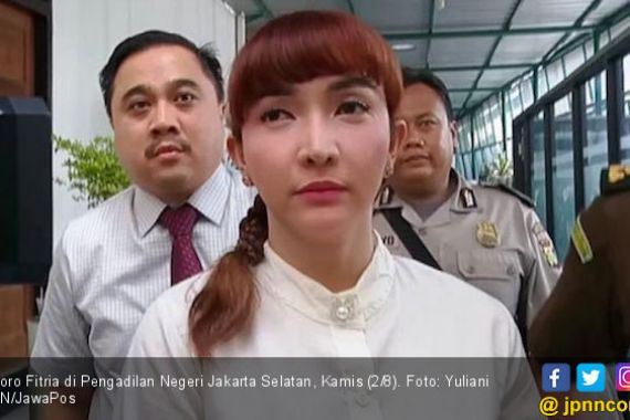 Kesaksian Ibunda Roro Fitria Ditolak, Nih Alasannya - JPNN.COM