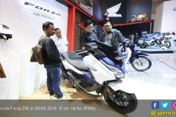 Berbanderol Rp 70 Jutaan, Honda Forza Yakin Temani Xmax - JPNN.COM