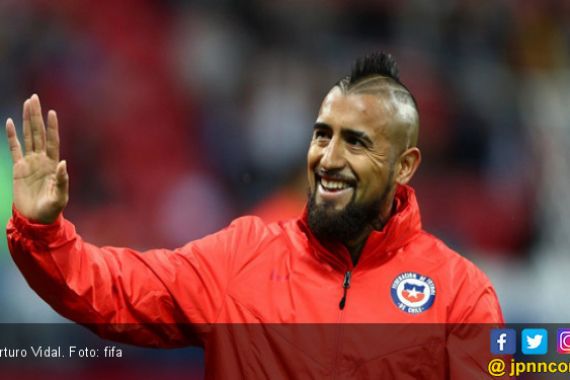 Tolak Inter Milan, Arturo Vidal Milik Barcelona - JPNN.COM