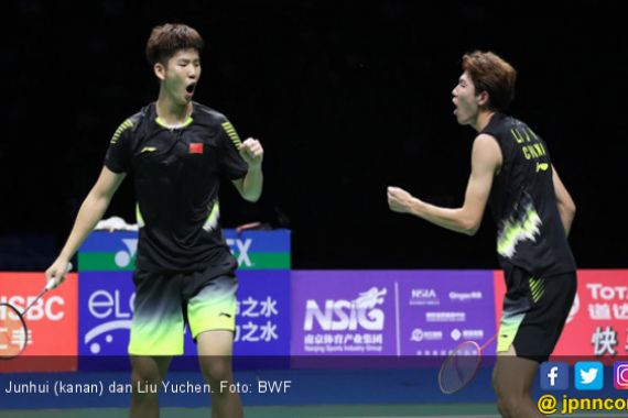 Lihat! Duet Tiang Listrik Tutup 8 Besar Singapore Open 2019 dengan Luar Biasa - JPNN.COM