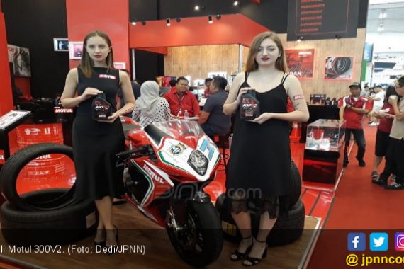 Harga Sepadan Oli Motor Motul Spesifikasi Balap - JPNN.COM